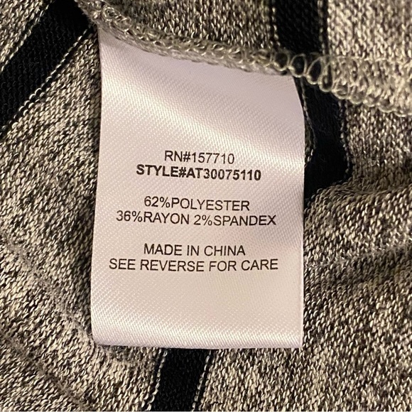 Alchemy Thread Women’s XXL Sweater Top Shirred Sleeve Striped Gray/Black - Picture 7 of 10